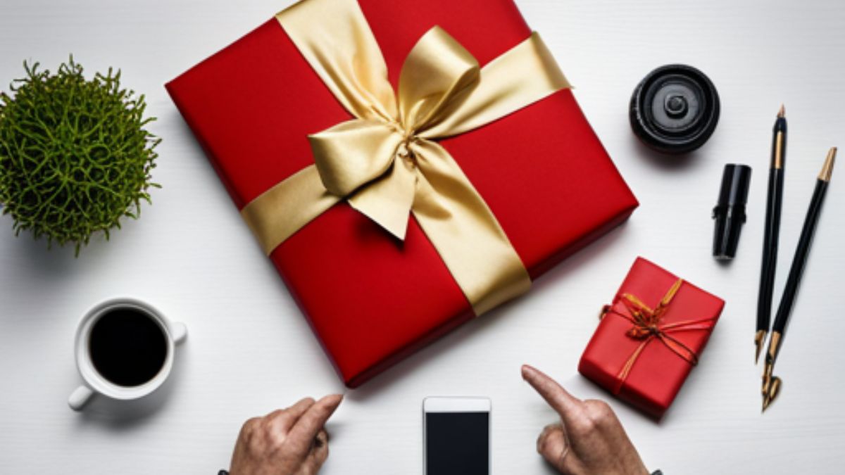 17 Great Gifts For Employees For Every Occasion